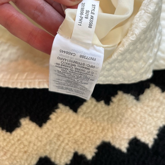 NWT J.Crew No 2 Pencil Skirt in Matelasse - Picture 3 of 5